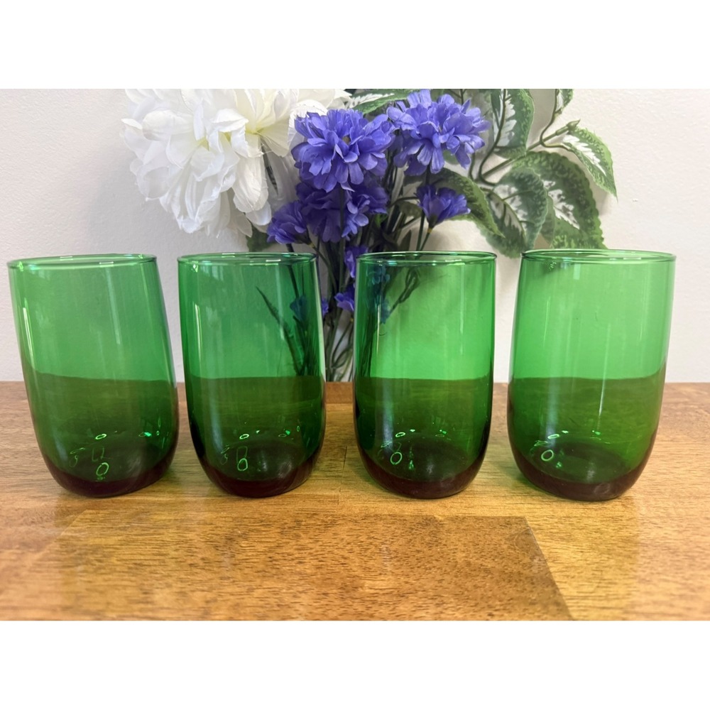Vintage Green Glass Tumblers Set of Four Holiday Barware‎ Mid Century Retro